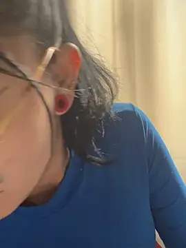 angie rousse  online show from 18, 10, 2025