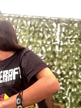 Ninfa pink online show from 14, 1, 2026