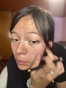 Ninfa pink online show from 15, 12, 2025