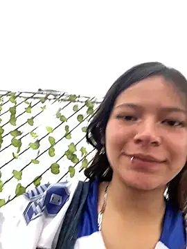 Ninfa pink online show from 11, 10, 2025