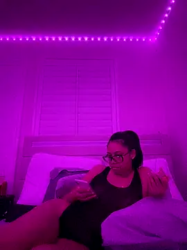 ThatBratCartier online show from 25, 11, 2025