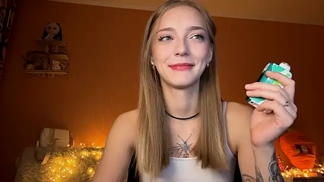 EvaPeace online show from 14, 10, 2025