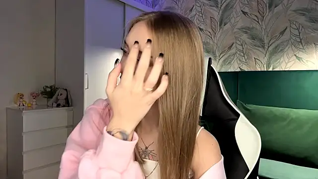 EvaPeace online show from 28, 10, 2025