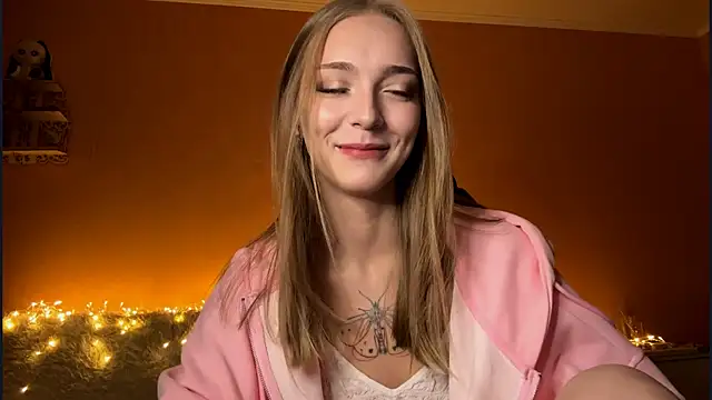 EvaPeace online show from 10, 10, 2025