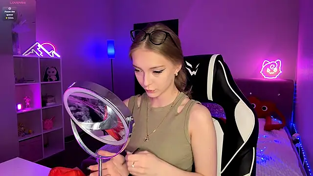 EvaPeace online show from 25, 3, 2026