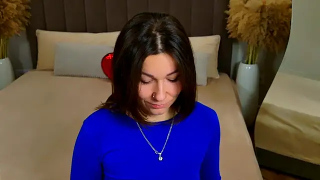 EdenSolis online show from 15, 4, 2026