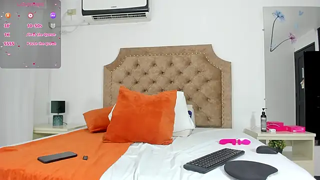 Grecia Moore online show from 25, 10, 2025