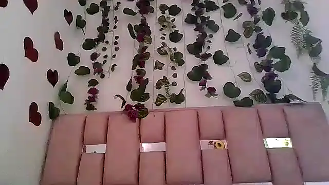 abby moss 2 online show from 7, 4, 2026