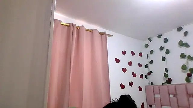 abby moss 2 online show from 5, 3, 2026