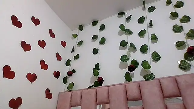 abby moss 2 online show from 4, 3, 2026