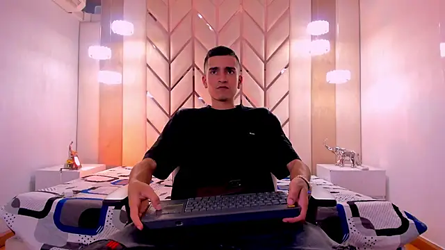 Ethan Boy  online show from 6, 2, 2026