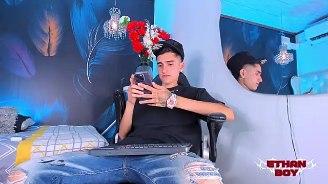 Ethan Boy  online show from 22, 12, 2025