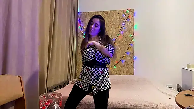 Snapshot of OrdinaIPit chatting on 21, 11, 2025 OrdinaIPit online show from 21, 11, 2025