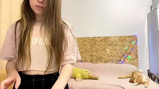 Snapshot of OrdinaIPit chatting on 14, 11, 2025 OrdinaIPit online show from 14, 11, 2025