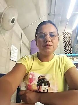 Snapshot of Candy-Samanthy chatting on 25, 10, 2025 Candy-Samanthy online show from 25, 10, 2025