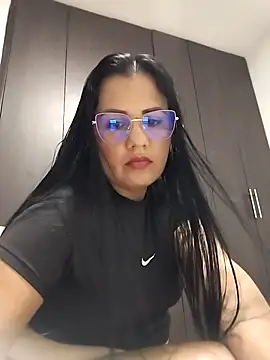 Snapshot of Candy-Samanthy chatting on 22, 10, 2025 Candy-Samanthy online show from 22, 10, 2025