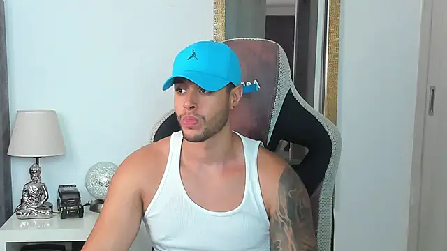 Snapshot of Ken_mailik1 chatting on 30, 6, 2026 Ken mailik1 online show from 30, 6, 2026