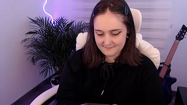 Fallenag666 online show from 8, 11, 2025