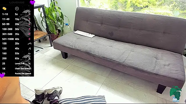 TheHotRoom69 online show from 28, 10, 2025