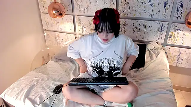 bubble  angel   online show from 27, 10, 2025