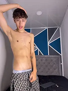 Douglas Lux online show from 14, 1, 2026