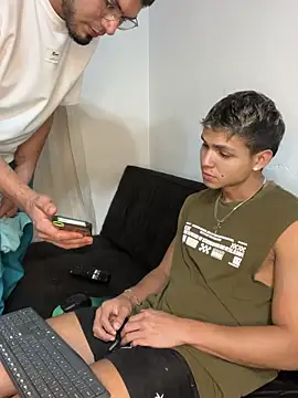 mirallesandbig online show from 3, 12, 2025