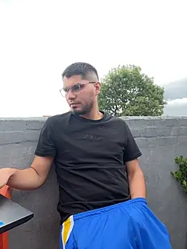 mirallesandbig online show from 16, 11, 2025