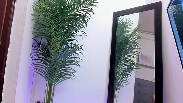 Snapshot of harper_brown1 chatting on 30, 10, 2025 harper brown1 online show from 30, 10, 2025