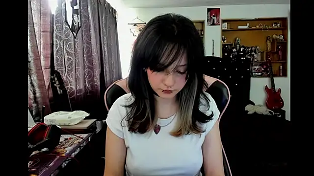 Maki Zein  online show from 4, 2, 2026