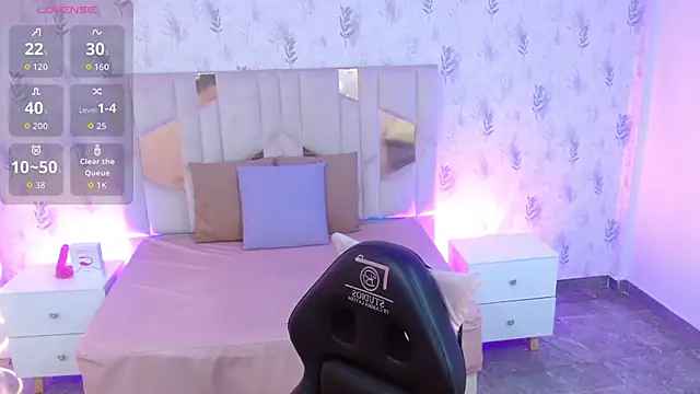 MARIANA TAY1 online show from 19, 10, 2025