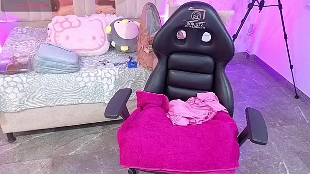 MARIANA TAY1 online show from 2, 4, 2026