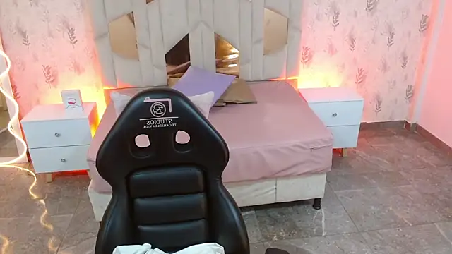 MARIANA TAY1 online show from 28, 10, 2025