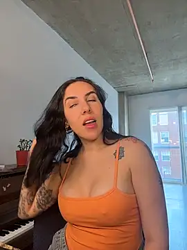 Lolathebaddie online show from 24, 2, 2026