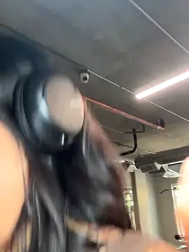 Lolathebaddie online show from 14, 10, 2025