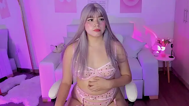 EmilyCutee   online show from 5, 11, 2025