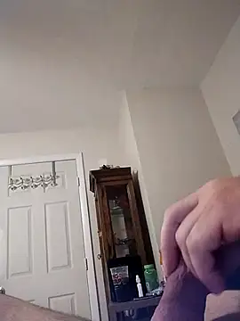 Snapshot of shyguy8569 chatting on 21, 11, 2025 shyguy8569 online show from 21, 11, 2025