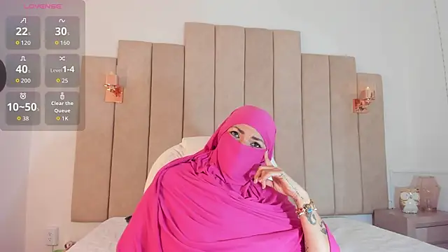  naylaa  online show from 23, 11, 2025