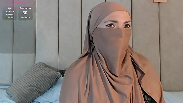  naylaa  online show from 15, 11, 2025