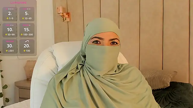  naylaa  online show from 20, 11, 2025