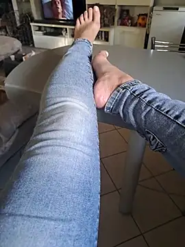 Michelle77 2024 online show from 8, 11, 2025