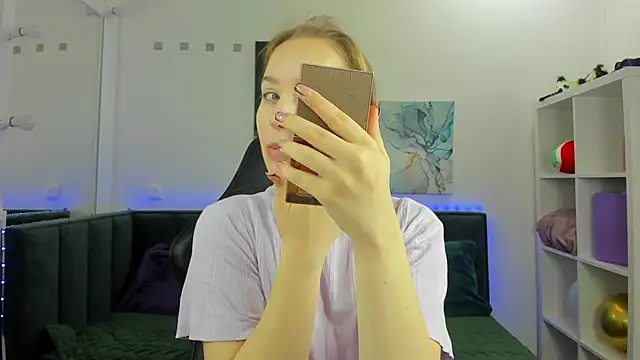 Melissa new22 online show from 8, 11, 2025