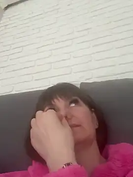 Butterfly8385 online show from 6, 3, 2026