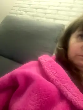 Butterfly8385 online show from 7, 11, 2025