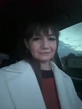 Butterfly8385 online show from 15, 4, 2026