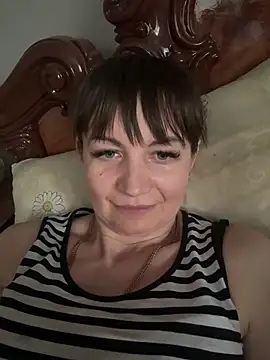 Butterfly8385 online show from 11, 5, 2026