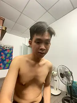 Snapshot of azn_typhoon00 chatting on 12, 10, 2025 azn typhoon00 online show from 12, 10, 2025