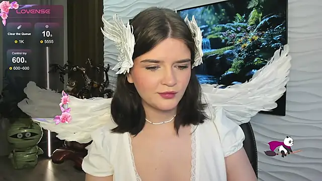 Mori Girll online show from 26, 10, 2025