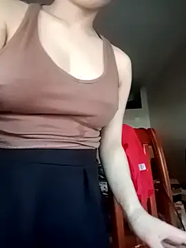 Snapshot of tuongvycute chatting on 12, 10, 2025 tuongvycute online show from 12, 10, 2025