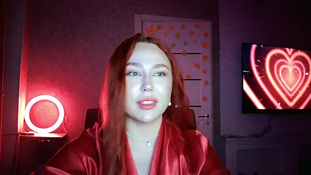 LolaMint  online show from 8, 11, 2025