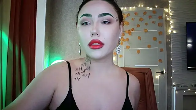 LolaMint  online show from 31, 10, 2025